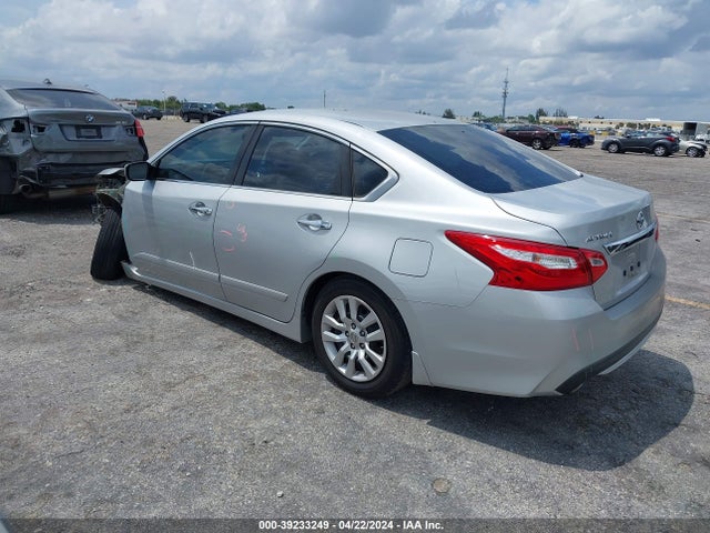 Nissan Altima 2.5 S 2017 1N4AL3AP3HN310012 Image 3