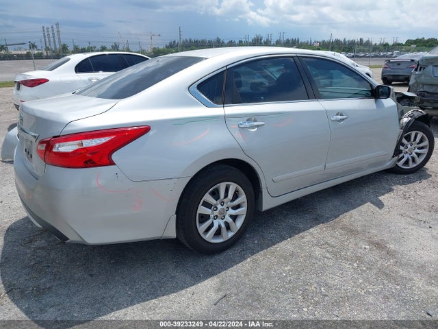 Nissan Altima 2.5 S 2017 1N4AL3AP3HN310012 Image 4