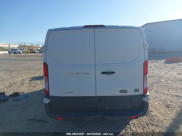 Ford Transit-250 2016 1FTYR1YGXGKA15409 Image 17