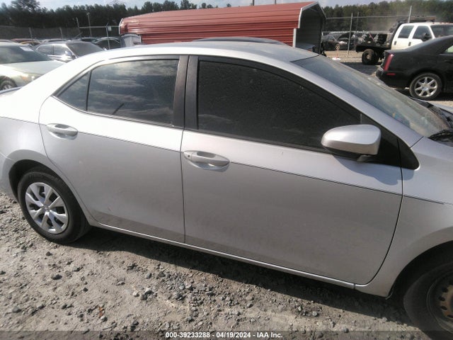 Toyota COROLLA L 2018 5YFBURHE7JP848823 Image 13