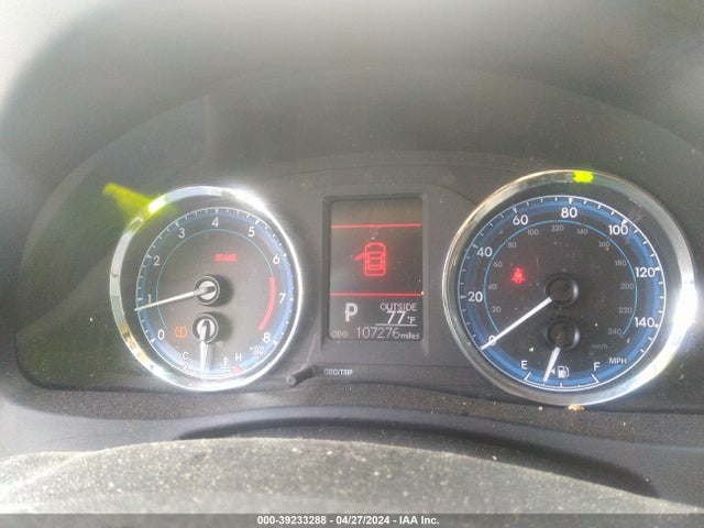 Toyota COROLLA L 2018 5YFBURHE7JP848823 Image 15