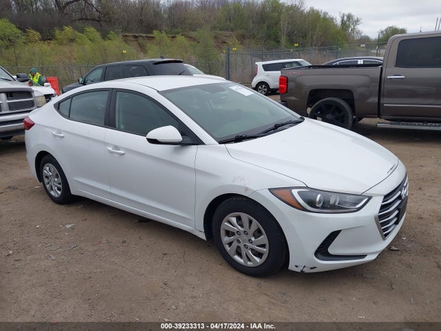 Hyundai ELANTRA SE 2018 5NPD74LF4JH231847 Image 1