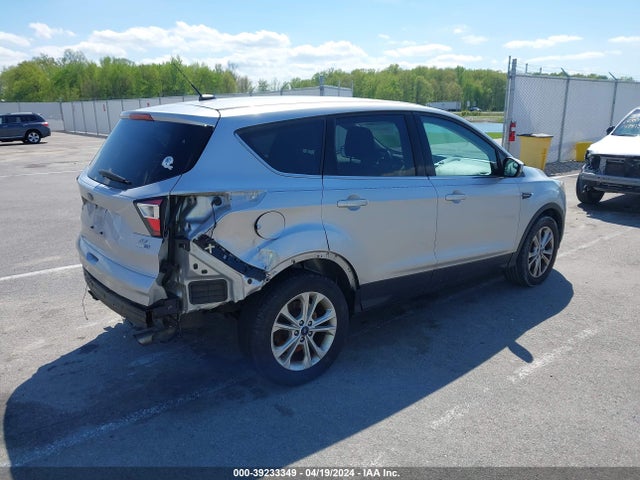 Ford ESCAPE SE 2017 1FMCU9GD1HUC41970 Image 4