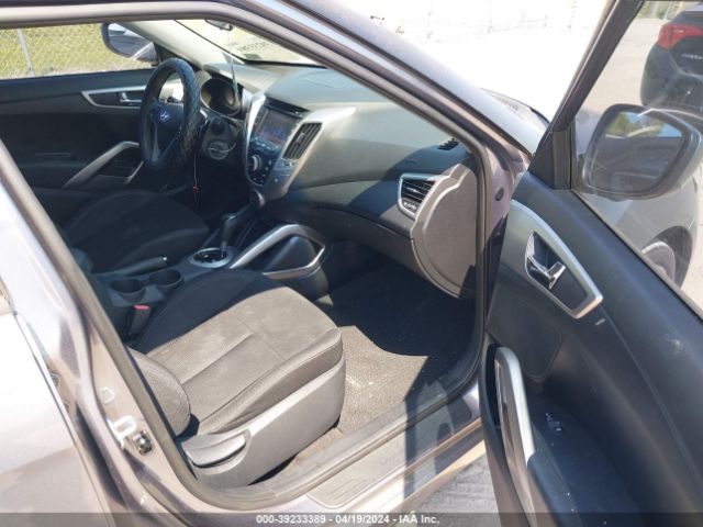 KMHTC6ADXGU289976 Hyundai Veloster