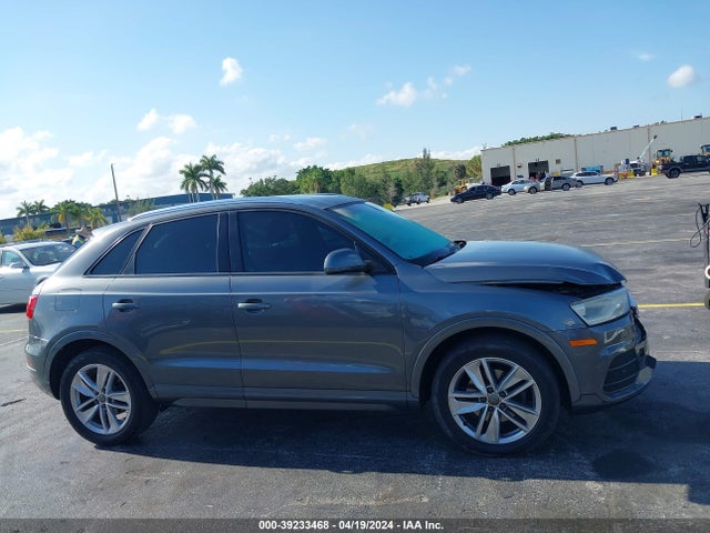 WA1BCCFS1HR006207 Audi Q3 2.0t Premium