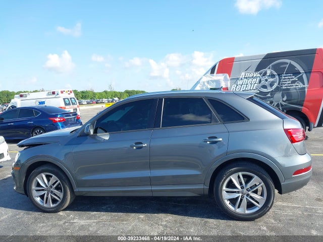 WA1BCCFS1HR006207 Audi Q3 2.0t Premium