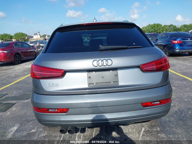 WA1BCCFS1HR006207 Audi Q3 2.0t Premium
