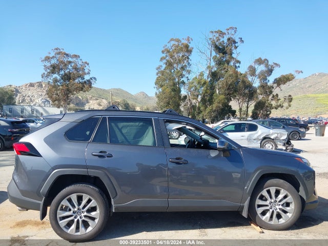 Toyota Rav4 Xle Premium 2023 2T3C1RFV4PW300003 Image 13
