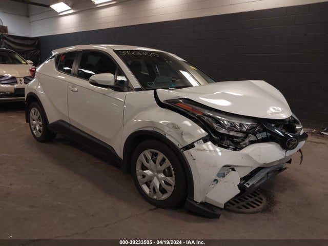 Toyota C-HR LE 2020 NMTKHMBX9LR104778 Image 1
