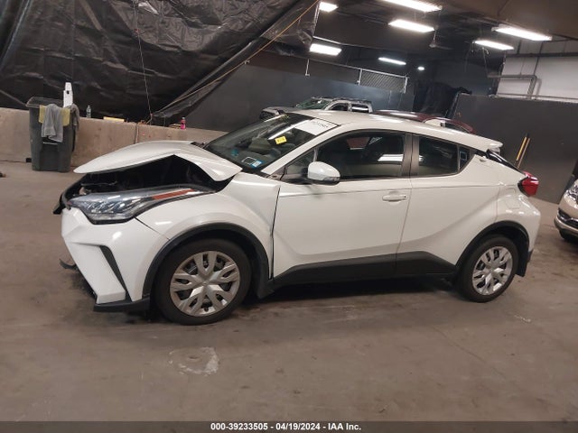 Toyota C-HR LE 2020 NMTKHMBX9LR104778 Image 14