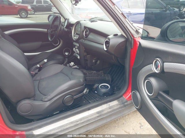 2009 MINI COOPER S WMWMF73559TT98587 Photo 4