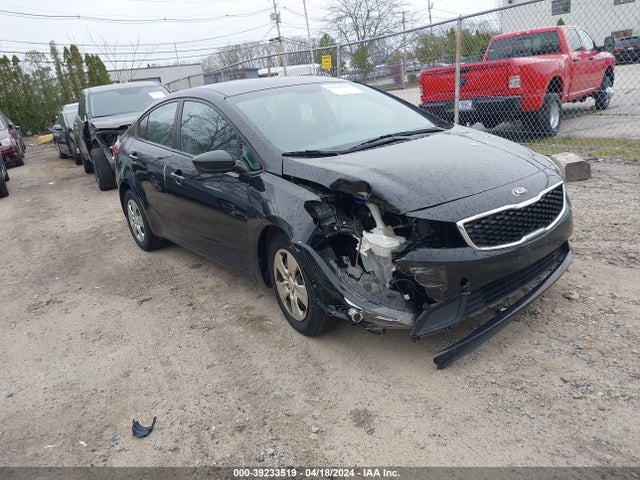 KIA FORTE LX 2018 3KPFK4A77JE281083 Image 1