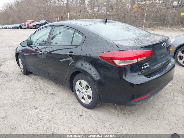 KIA FORTE LX 2018 3KPFK4A77JE281083 Image 3