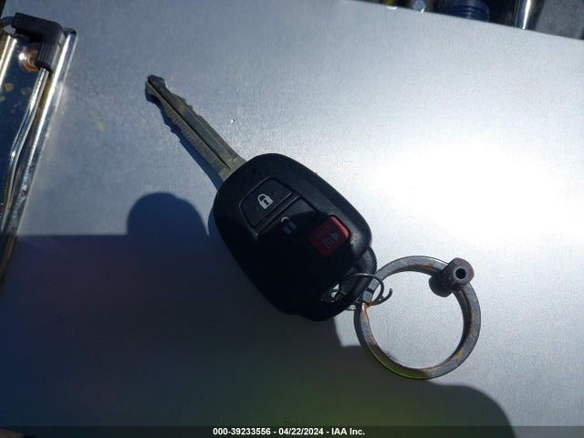 Toyota Rav4 Xle 2015 2T3RFREV3FW230456 Image 11