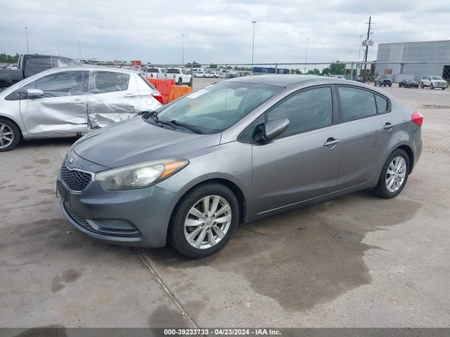KIA FORTE LX 2016 KNAFX4A68G5469055 Image 2