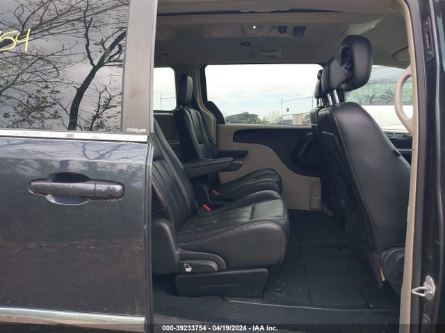 2C4RC1BG1ER124774 Chrysler Town & Country Touring