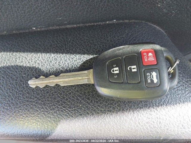 Toyota CAMRY XLE 2016 4T4BF1FK3GR581228 Image 11