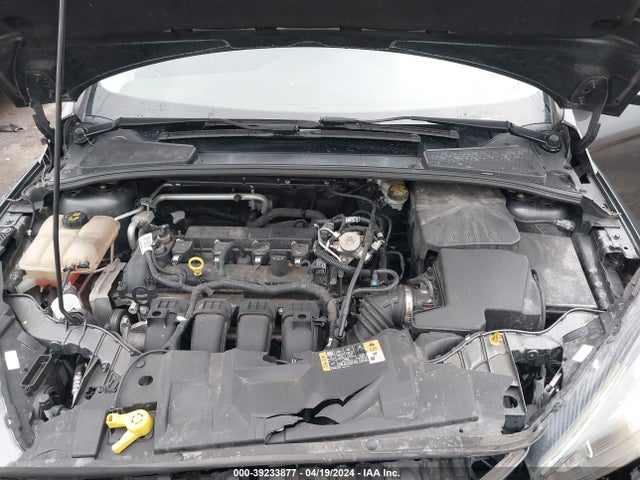 Ford FOCUS SE 2016 1FADP3F24GL407308 Image 10