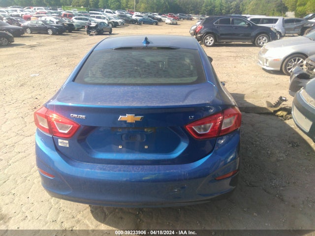 Chevrolet Cruze Lt Auto 2018 1G1BE5SM0J7225043 Image 15