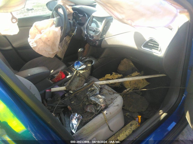 Chevrolet Cruze Lt Auto 2018 1G1BE5SM0J7225043 Image 5