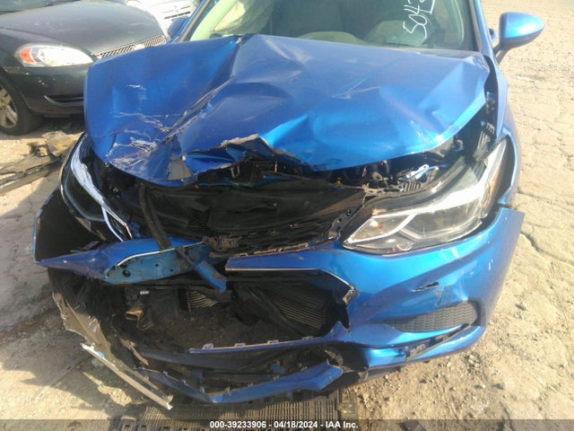 Chevrolet Cruze Lt Auto 2018 1G1BE5SM0J7225043 Image 6