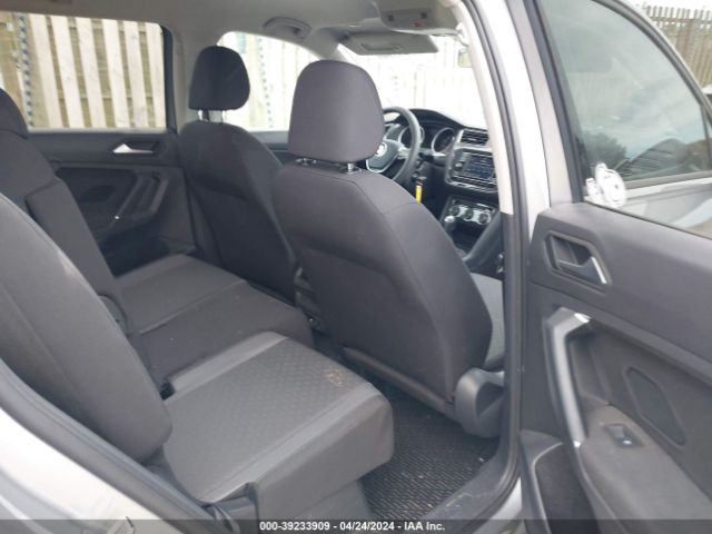 3VV1B7AX8LM108212 Volkswagen Tiguan 2.0t S