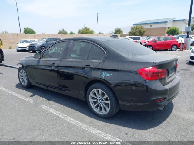WBA8E1G3XHNU16515 BMW 320i