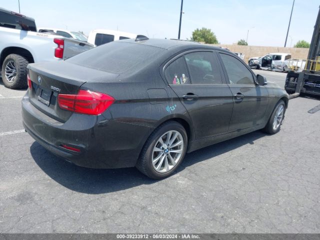 WBA8E1G3XHNU16515 BMW 320i