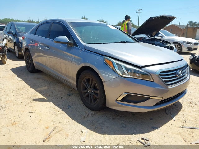 Hyundai SONATA SE 2016 5NPE24AF1GH362846 Image 1