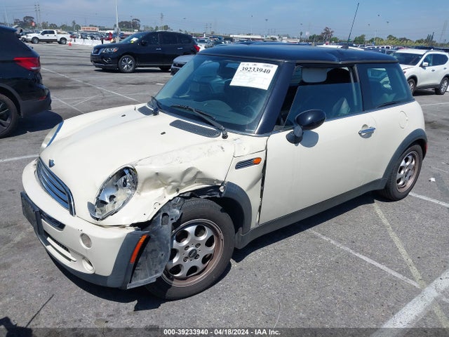 2005 MINI COOPER WMWRC33485TC56746 Photo 1