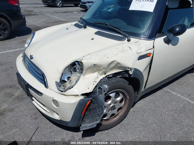 2005 MINI COOPER WMWRC33485TC56746 Photo 5
