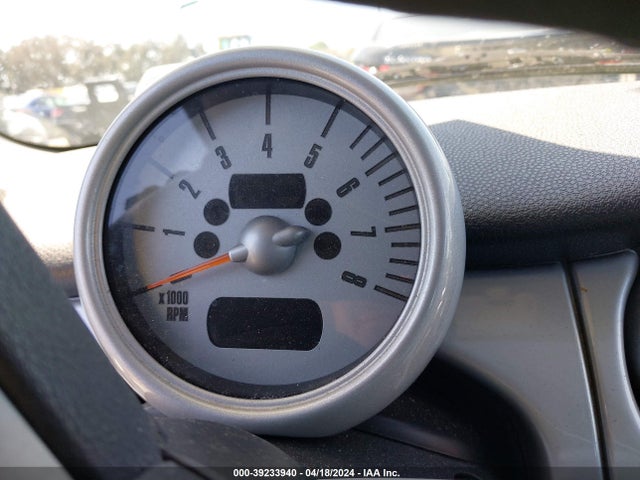2005 MINI COOPER WMWRC33485TC56746 Photo 6