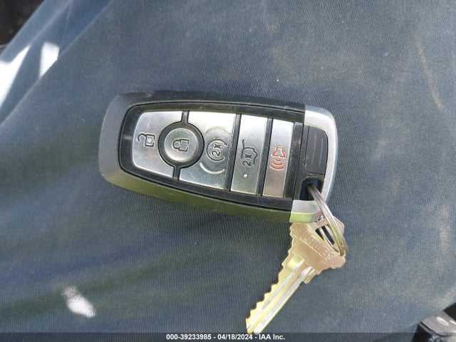 Ford FUSION SEL 2019 3FA6P0CDXKR144717 Image 11