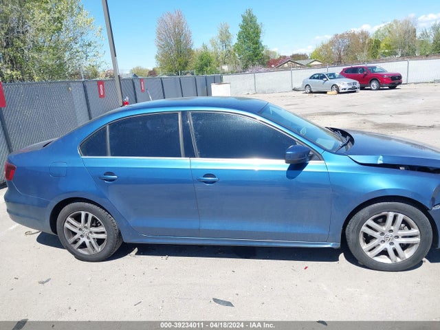 3VW2B7AJ8HM227428 Volkswagen Jetta 1.4t S