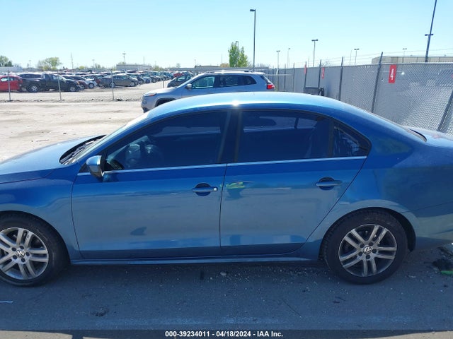 3VW2B7AJ8HM227428 Volkswagen Jetta 1.4t S