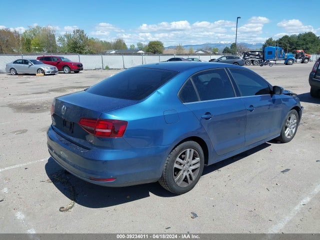 3VW2B7AJ8HM227428 Volkswagen Jetta 1.4t S