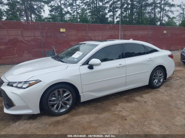 4T1BZ1FB1KU029477 Toyota AVALON XLE