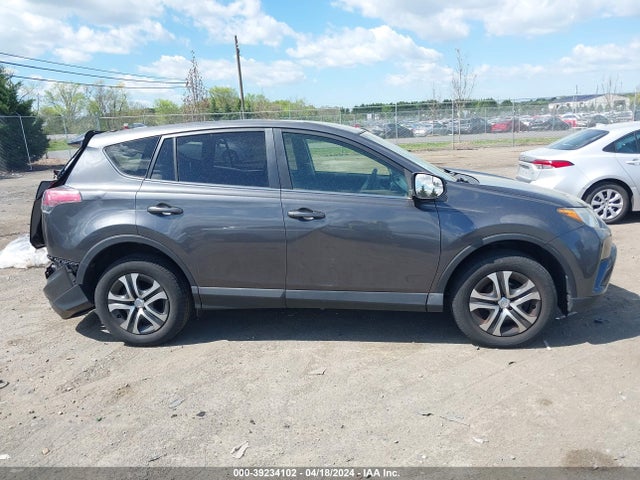 Toyota RAV4 LE 2018 JTMZFREV3JJ722489 Image 13