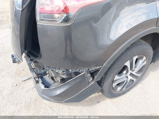 Toyota RAV4 LE 2018 JTMZFREV3JJ722489 Image 6