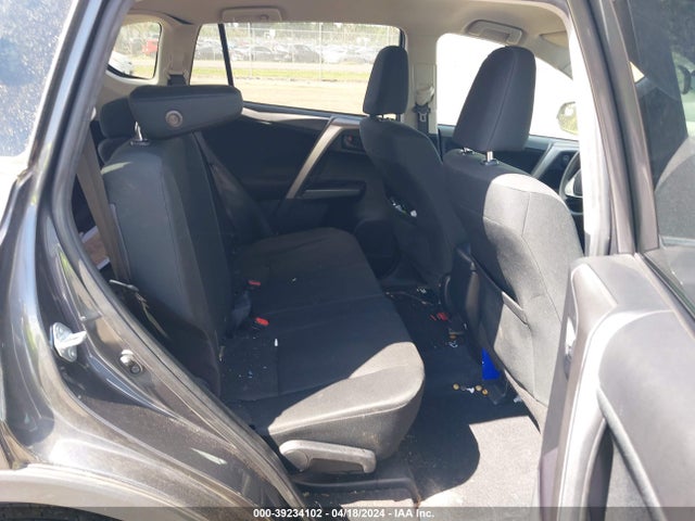 Toyota RAV4 LE 2018 JTMZFREV3JJ722489 Image 8