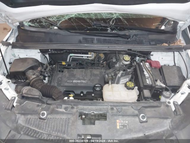 KL7CJLSB1JB635757 Chevrolet Trax Lt