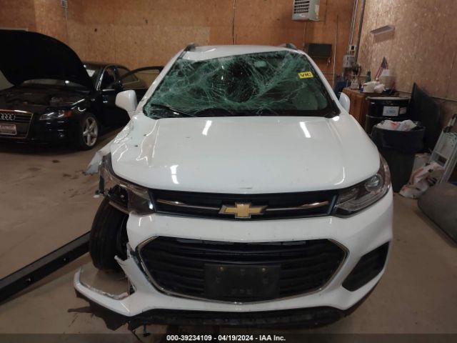 KL7CJLSB1JB635757 Chevrolet Trax Lt
