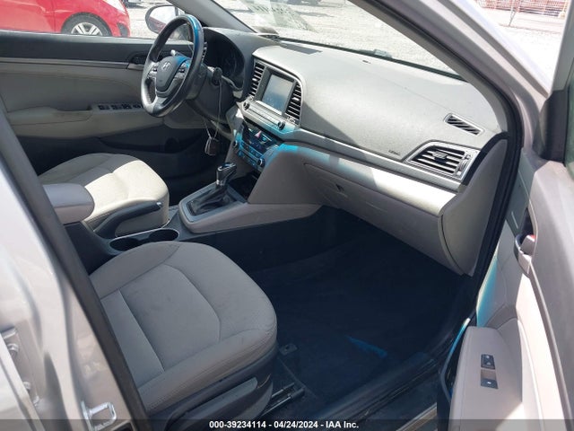 Hyundai ELANTRA SE 2017 5NPD84LF4HH014046 Image 5