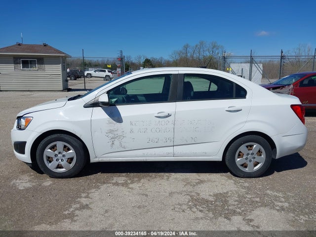 Chevrolet Sonic Ls Auto 2014 1G1JA5SH2E4209525 Image 12