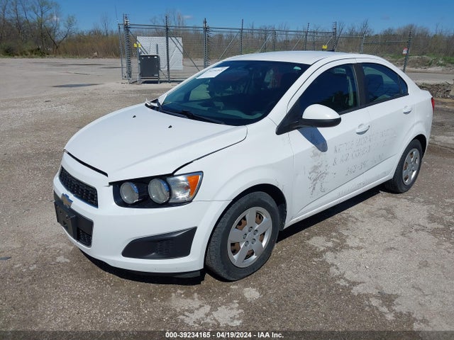 Chevrolet Sonic Ls Auto 2014 1G1JA5SH2E4209525 Image 2