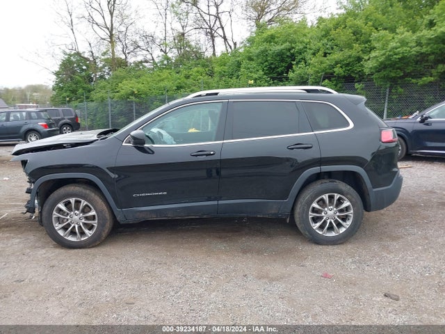 1C4PJMLXXKD136661 Jeep Cherokee Latitude Plus 4x4