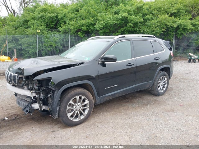 1C4PJMLXXKD136661 Jeep Cherokee Latitude Plus 4x4