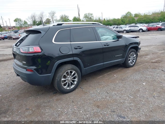 1C4PJMLXXKD136661 Jeep Cherokee Latitude Plus 4x4