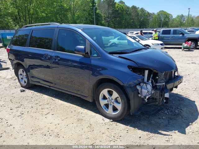 Toyota Sienna Le 8 Passenger 2019 5TDKZ3DC6KS968088 main image