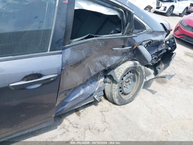 19XFC2F57GE070838 Honda Civic Lx